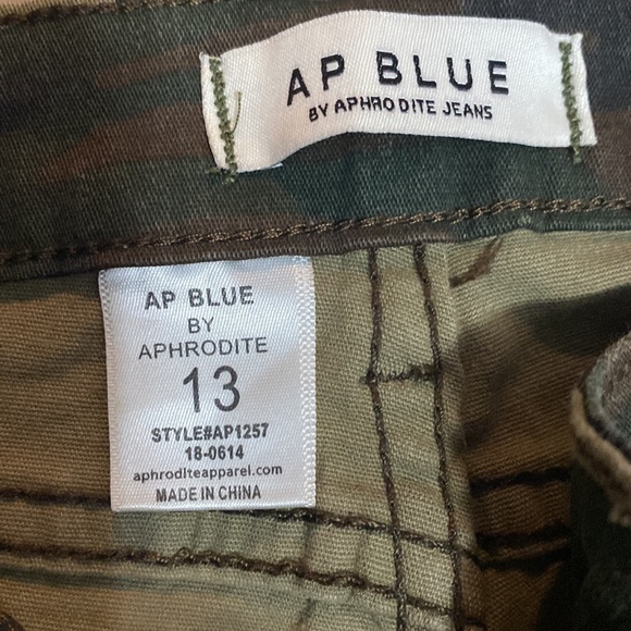 Camo jeans - Picture 3 of 4